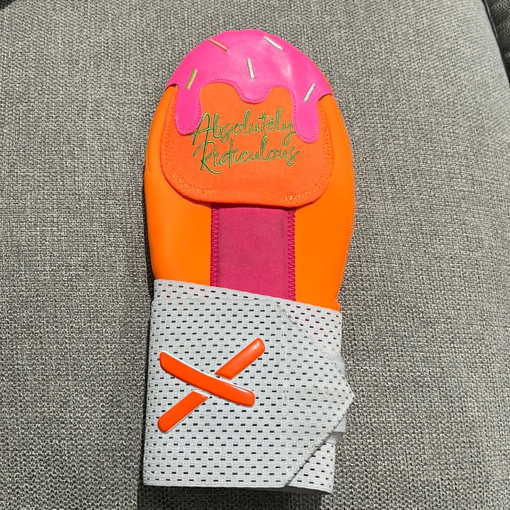 Absolutely Ridiculous Sliding Mitt